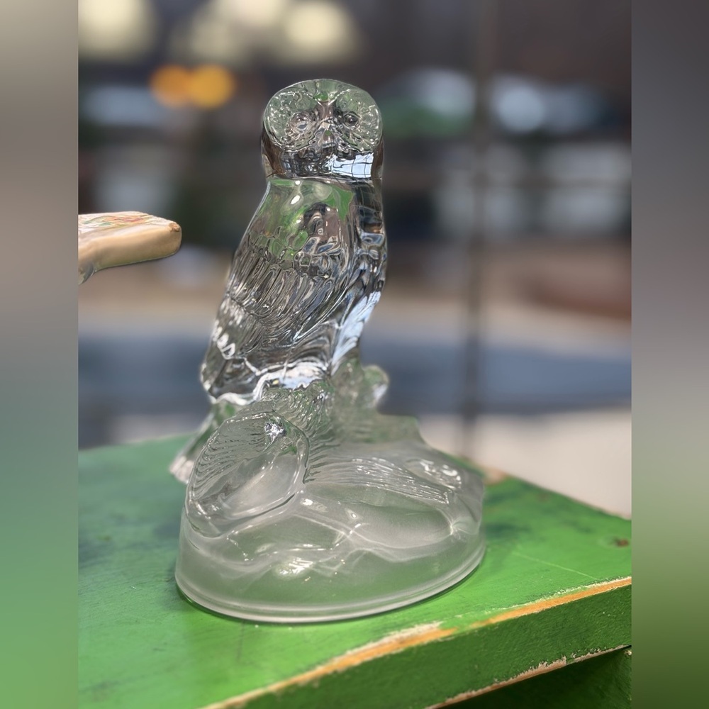 Vintage Owl Crystal Collectible Figurine. Glass | Heavy. EUC 5.75” | Frosted